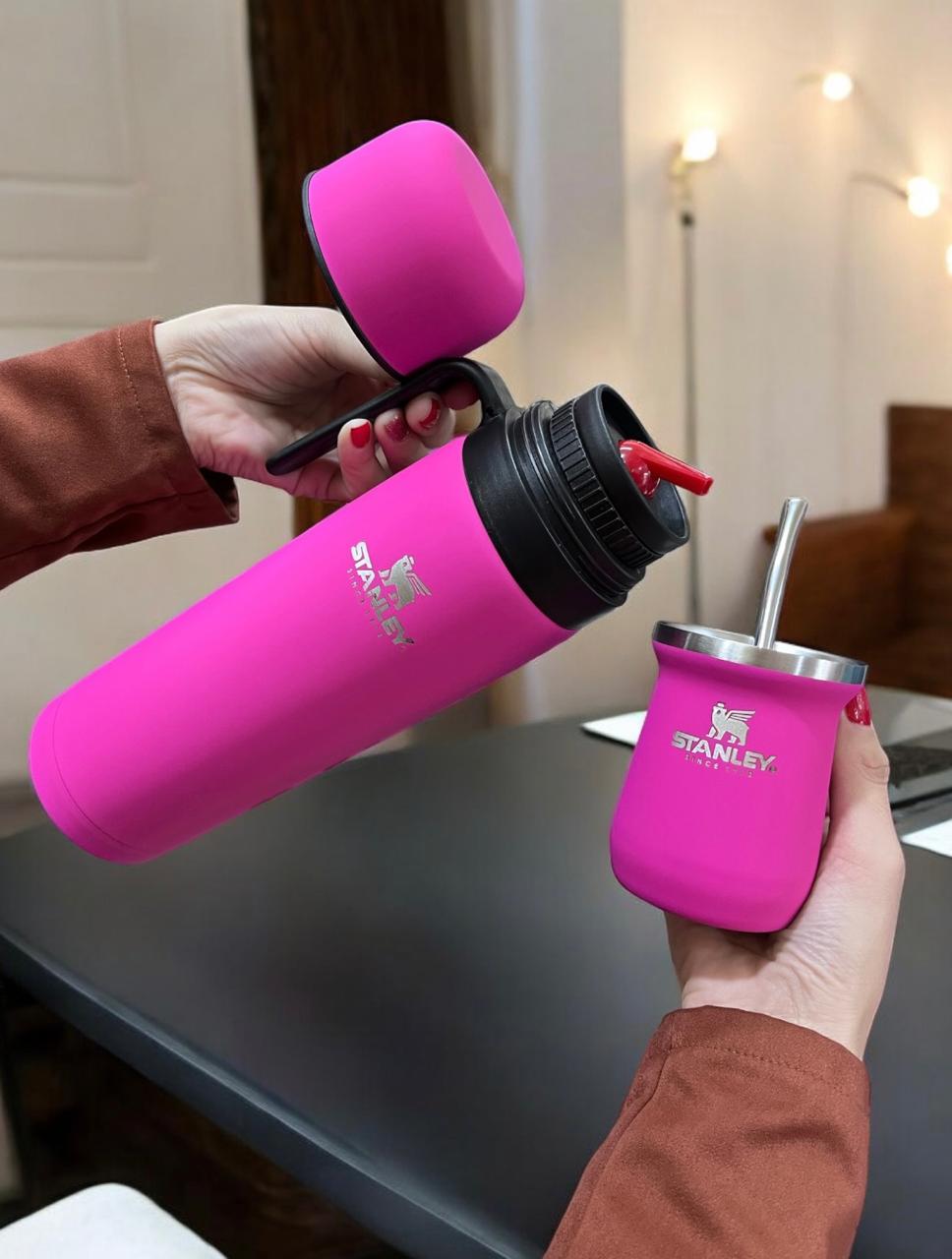 TERMO ENGOMADO CON MATE Y BOMBILLA 1L